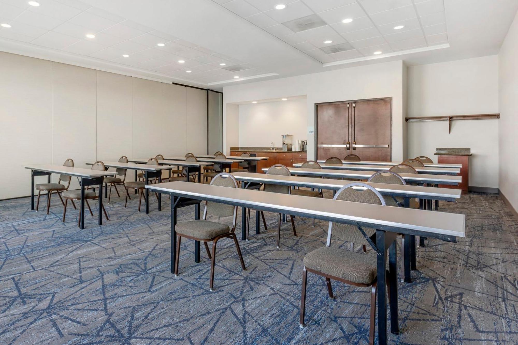 Holiday Inn Express Hotel & Suites Astoria By Ihg Bagian luar foto