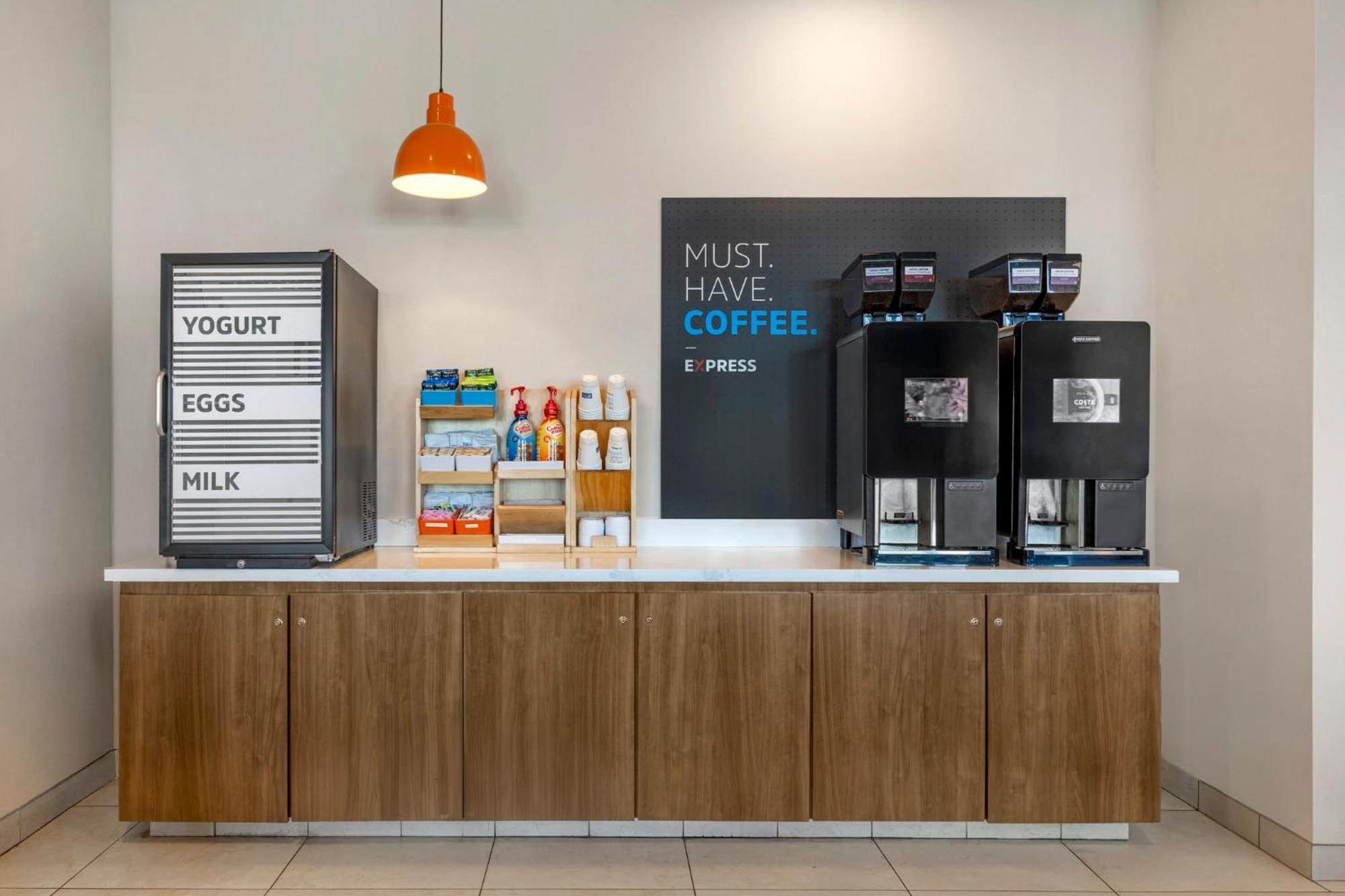 Holiday Inn Express Hotel & Suites Astoria By Ihg Bagian luar foto