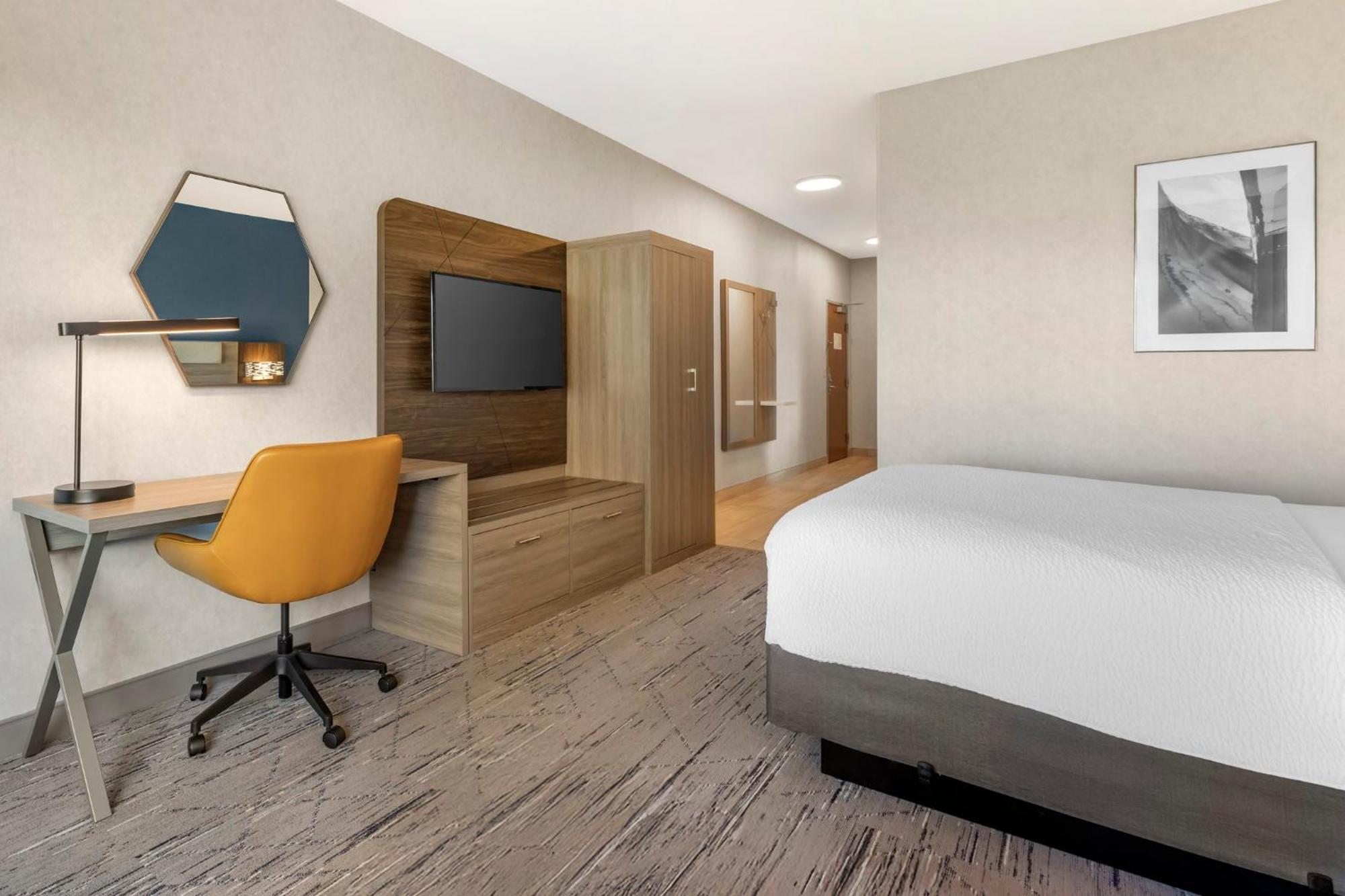 Holiday Inn Express Hotel & Suites Astoria By Ihg Bagian luar foto
