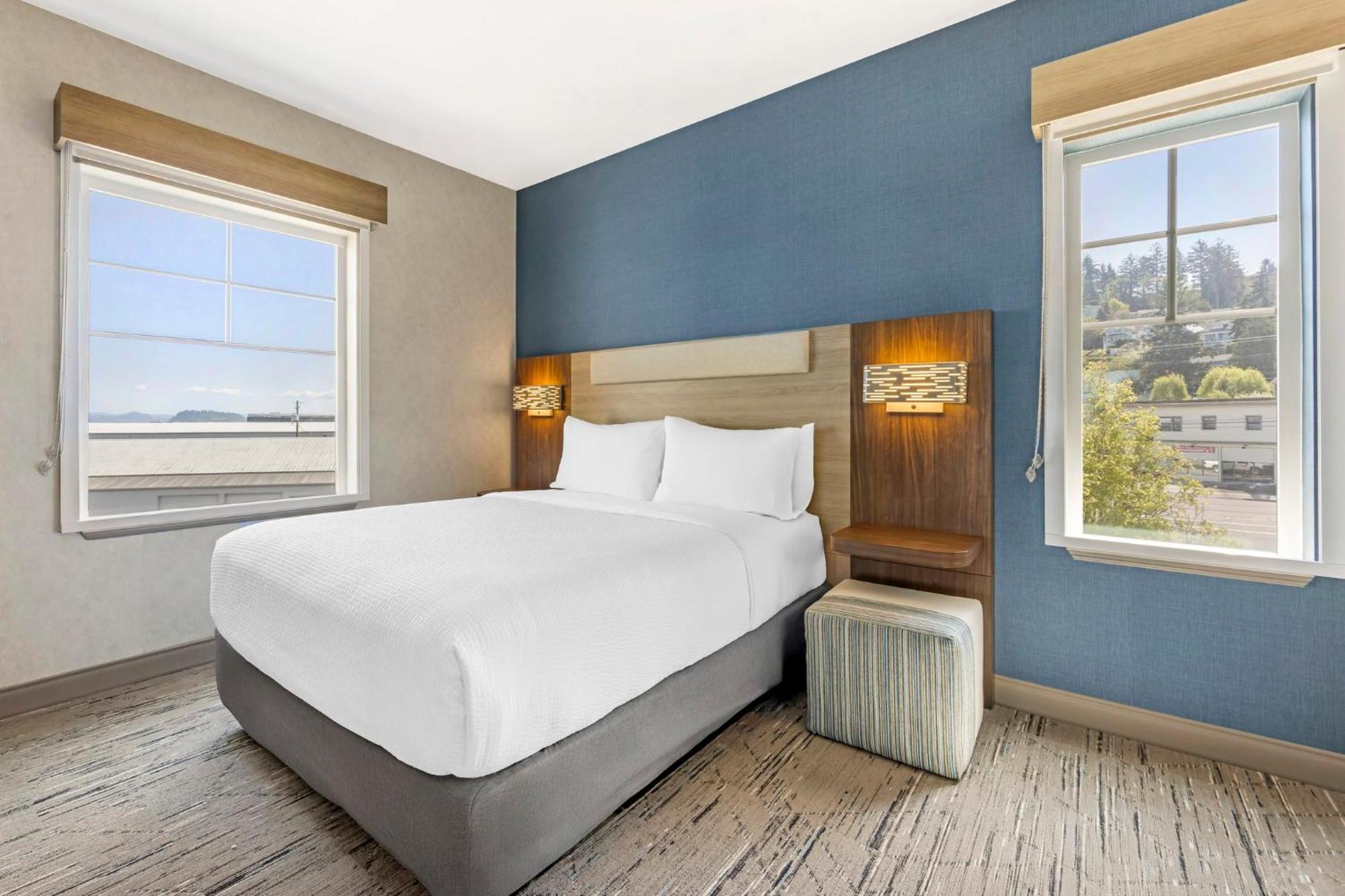 Holiday Inn Express Hotel & Suites Astoria By Ihg Bagian luar foto