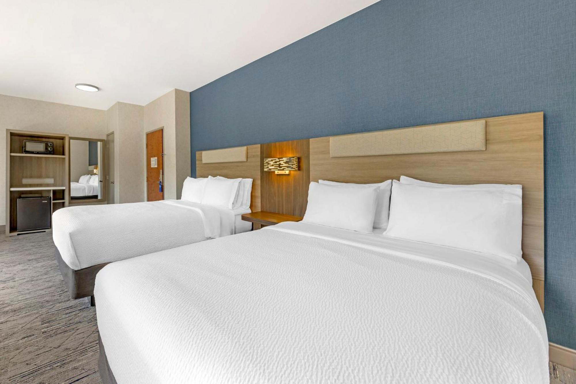 Holiday Inn Express Hotel & Suites Astoria By Ihg Bagian luar foto