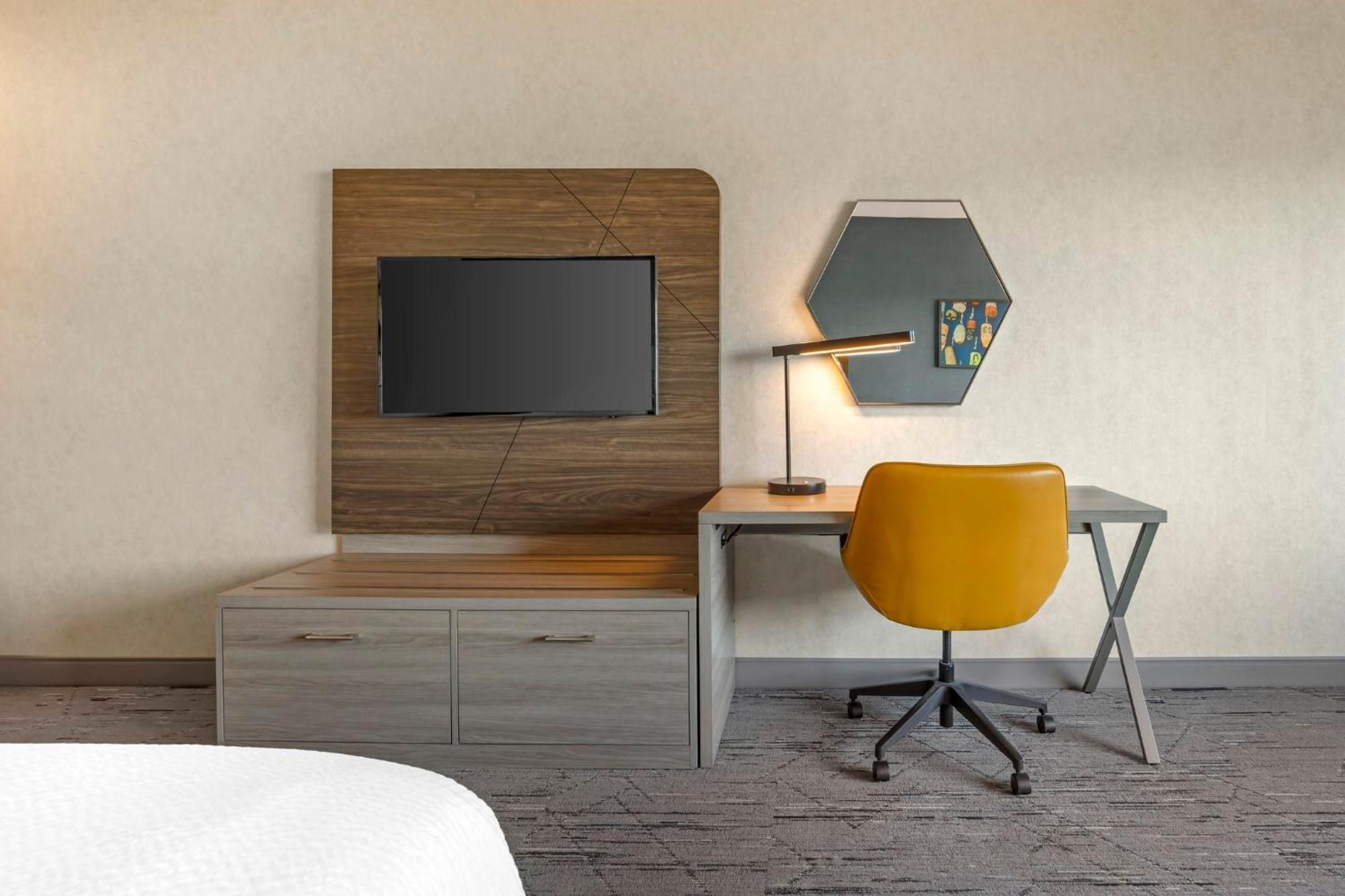 Holiday Inn Express Hotel & Suites Astoria By Ihg Bagian luar foto