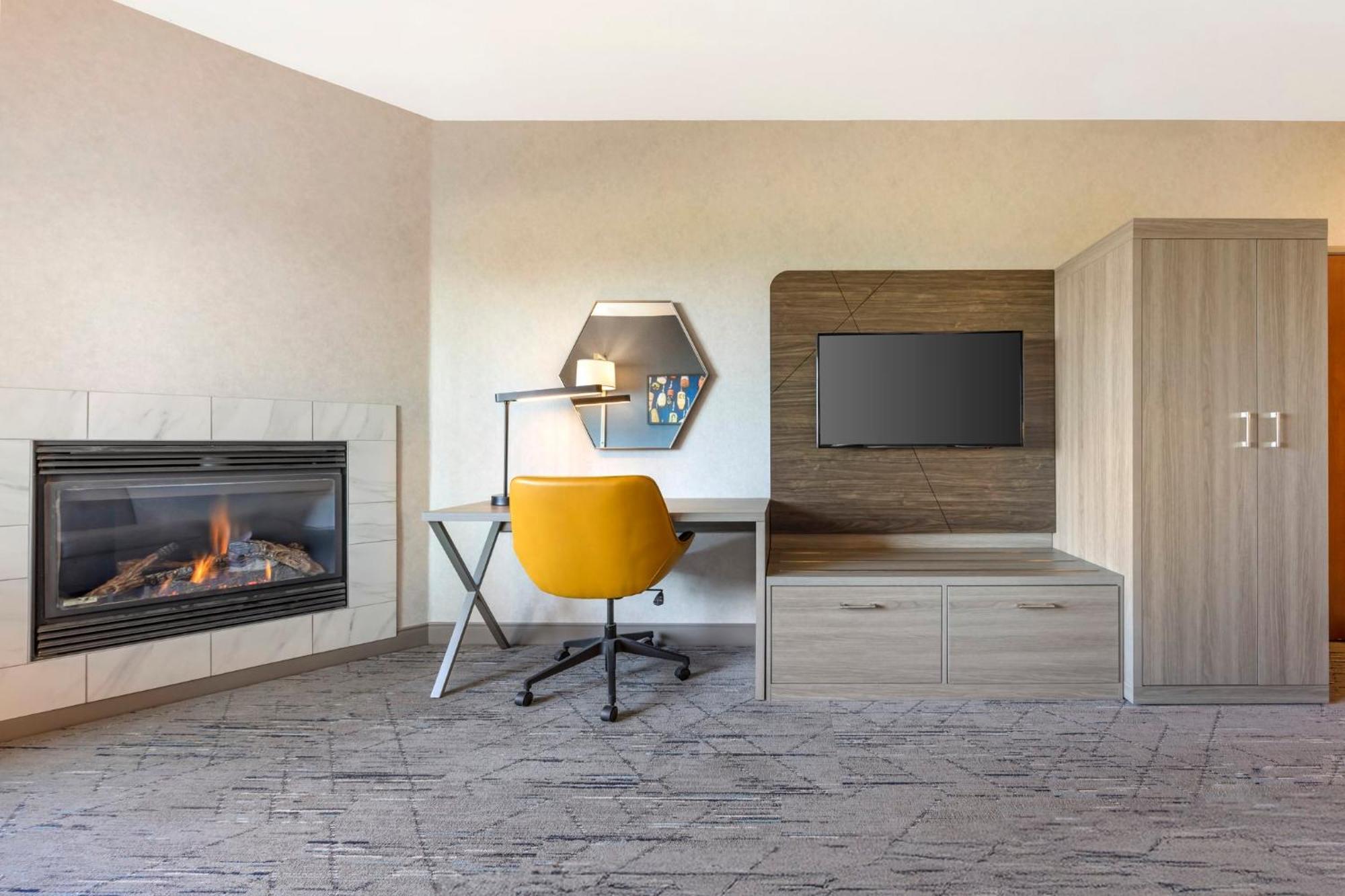 Holiday Inn Express Hotel & Suites Astoria By Ihg Bagian luar foto